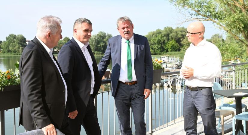 Korszakhatár a magyar vízgazdálkodásban: fő cél, hogy minél több vizet juttassunk vissza a tájba - Szoljon