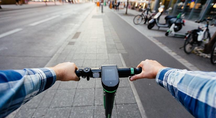 Felkészül Magyarország? Betiltották az e-rollerek használatát a finn kiskamaszok számára - Napi.hu