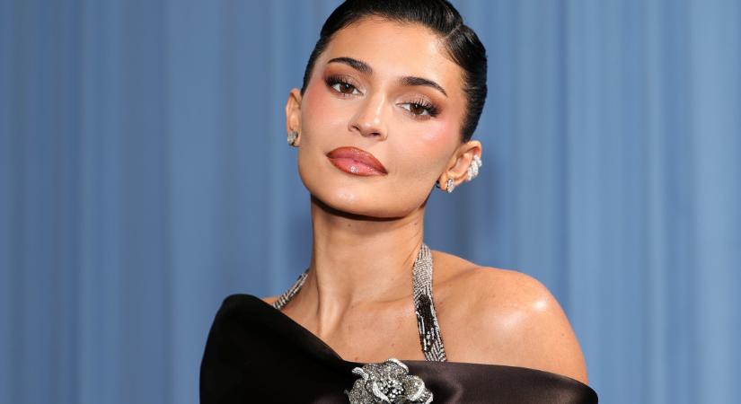 Kylie Jenner új korszakot nyitott a plasztikai műtétek történetében - Femcafe.hu