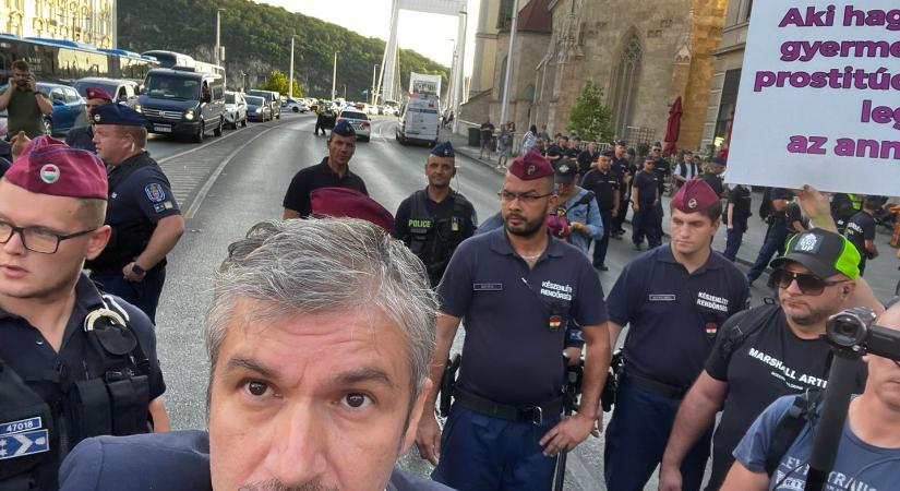 Hadházy Ákos: ezért kell minden héten úgy vonulni, hogy lehetőleg minél inkább megzavarjuk a közlekedést - Debreceni Nap