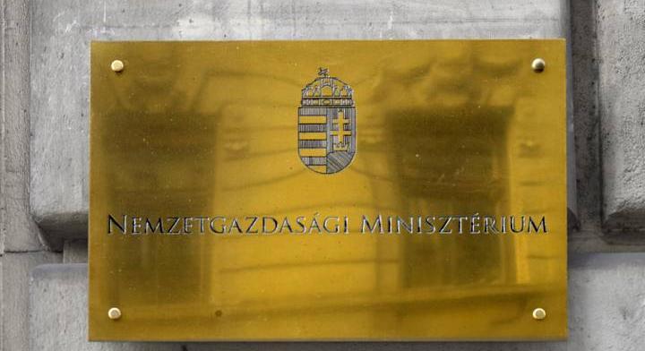 Kamatstopot hirdetett a kormány - Dívány