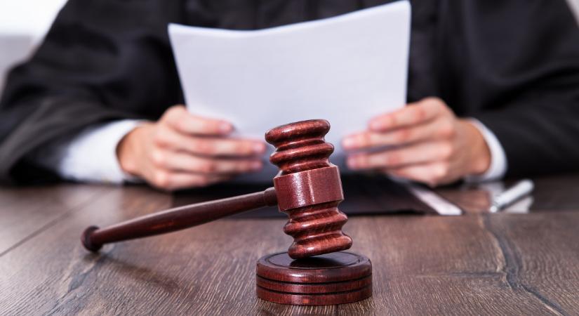 Önbíráskodás Pest vármegyében: megverték és a családját fenyegették, hogy fizetésre bírják az üzlettársat - Infostart - Bűnügy