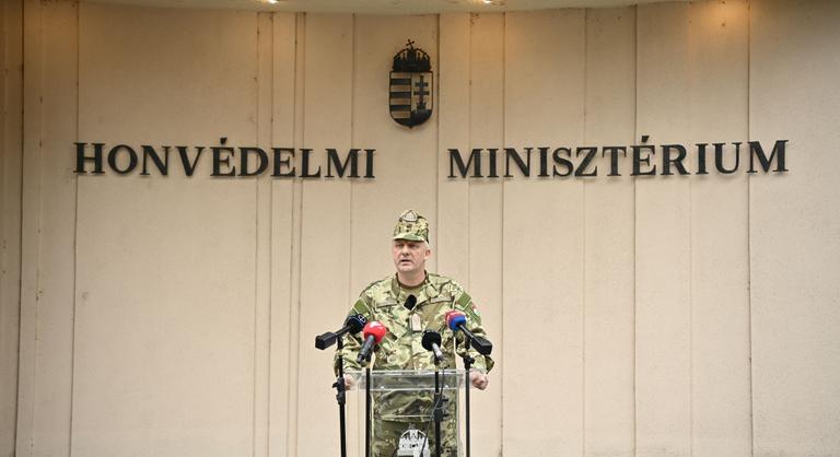 Lezárult az újdörögdi vizsgálat: hibátlan volt a kézigránát, mégis felrobbant a tisztviselő kezében - Index - Belföld