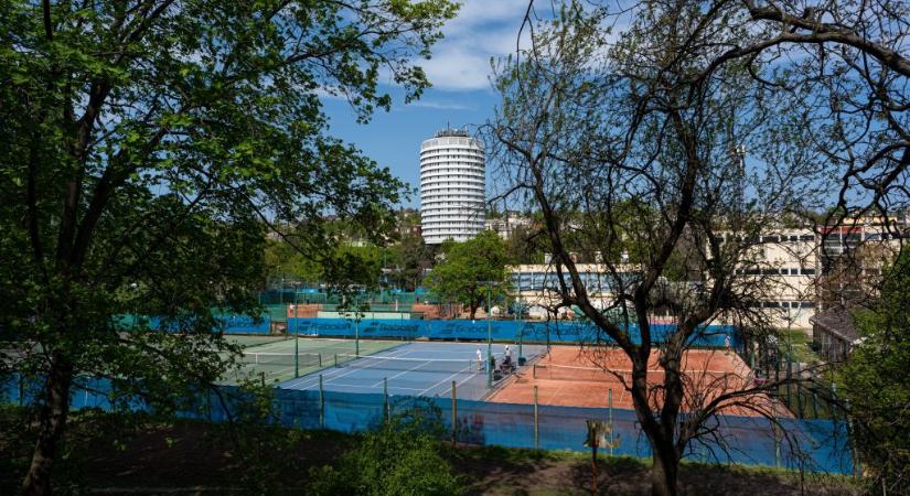 Az önkormányzat szerint a bontás ellenére is védett marad a Körszálló, a védelem tárgya ugyanis nem sérül - 24.hu