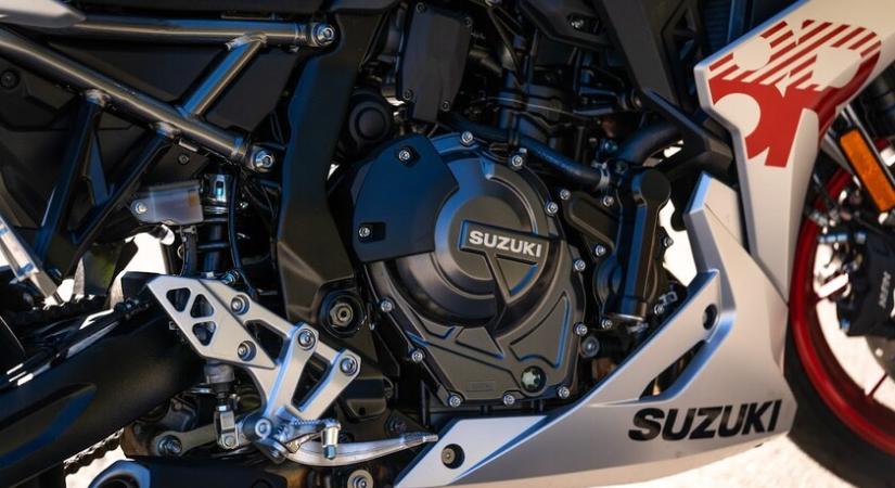 Két újabb változat érkezik a Suzuki GSX-8S-ből - Irány a nagyvilág? - SportMotor