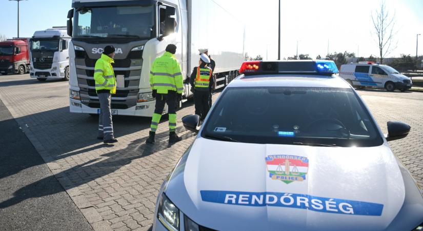 Elképesztő autókat újított be a magyar rendőrség: szigorúan titkos, pontosan hogy is néznek ki - Pénzcentrum - Autó
