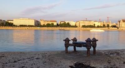 Drónt találtak a Bem rakparton – Új Kolodko-szobor került Budára - Welovebudapest