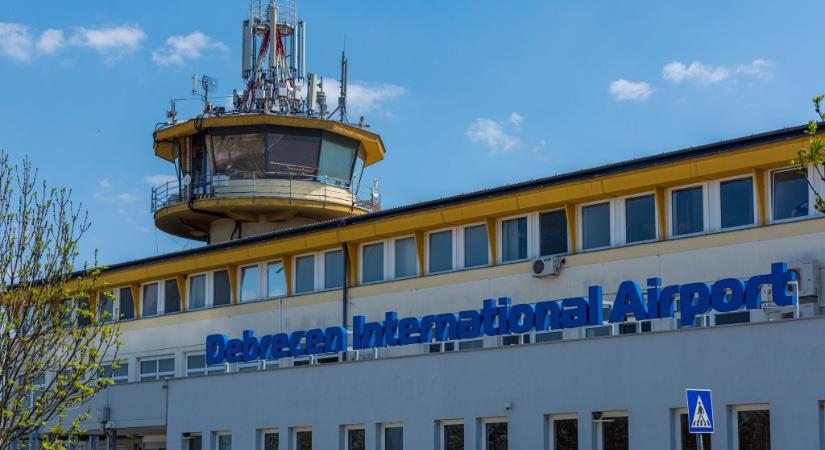 Négy napra lezárják a debreceni repülőteret - 24.hu