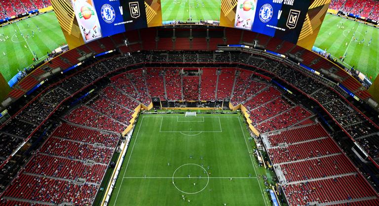 Hiába a kongó lelátók, a FIFA szerint igenis közönségsiker a klub-vb - Index - Sport