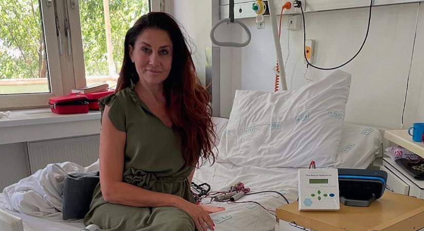 Horváth Éva aggódni kezdett a sebe miatt: A lábam nem alakul túl jól, egy picit kezd szétnyílni - 168.hu
