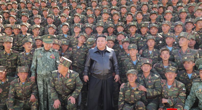 További ötezer észak-koreait küldenek a kurszki régióba az ukránok ellen - 444.hu