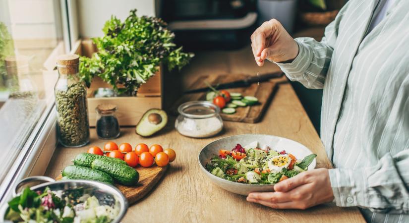 Mi történik a testeddel, ha minden nap eszel salátát? Nem várt hatása lehet! - Marie Claire