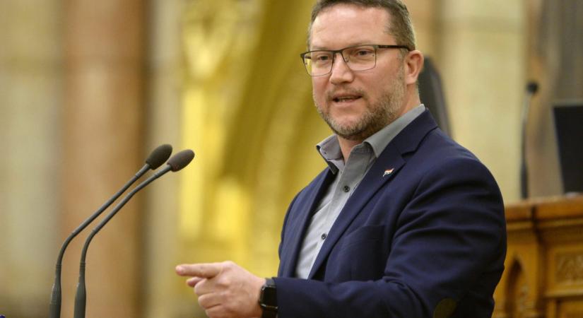 Életmentő műtéten esett át Ujhelyi István - Demokrata