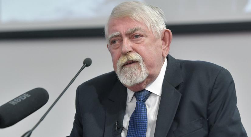 Kásler Miklós távozik a Magyarságkutató Intézet éléről - 444.hu