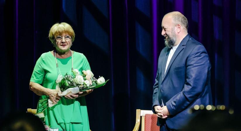 Egy korszak vége: 32 év után leköszön a Vojtina „bábkirálynője” - Haon