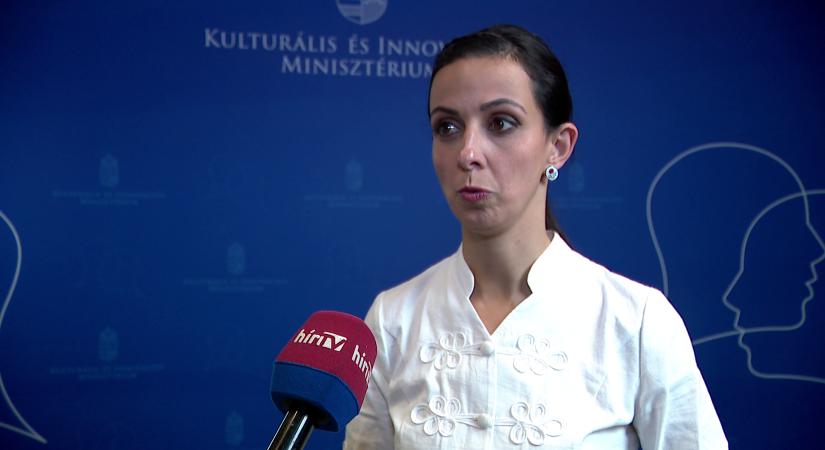A kormány a magyar családoknak adja a pénzt, nem Ukrajnának  videó - HírTV