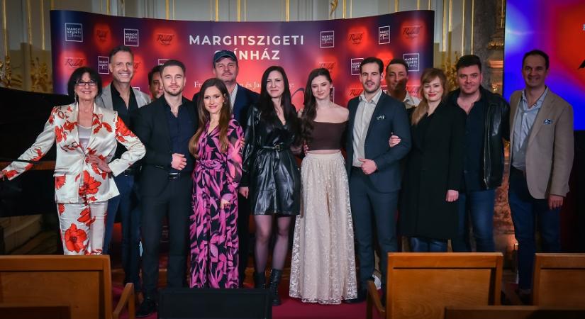 Szenvedélyes musical a Margitszigeti Színházban – Érkezik a Rudolf - Színház.online