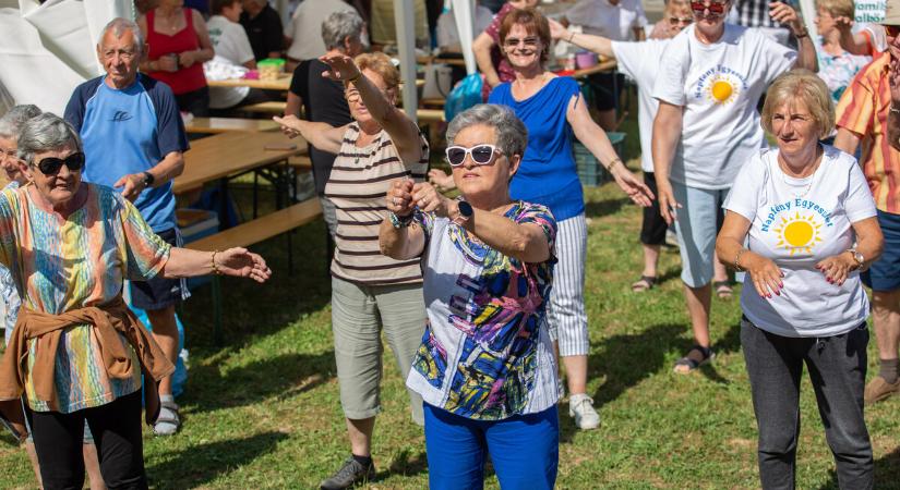 Idősek Juniálisa – A nyugdíjas klubok és egyesületek ünnepeltek a Csó-tón - Kanizsa Újság