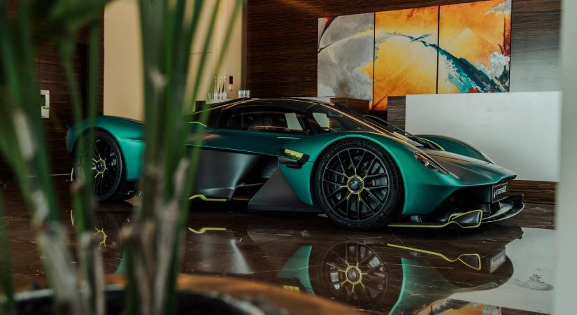 Egy Valkyrie tulaj beperelte az Aston Martin, annyi a probléma a 3,5 millió dolláros hipersportautóval - Totalcar