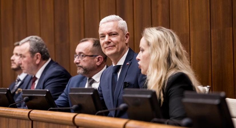 Ferenčák szembefordult a koalícióval az alkotmánymódosító szavazáson. Nagy árat fizet érte - Körkép