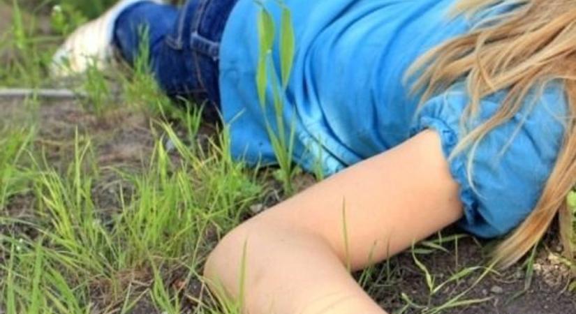 Eszméletlen, vérző nőt találtak egy tiszaújvárosi bolt mellett - Boon