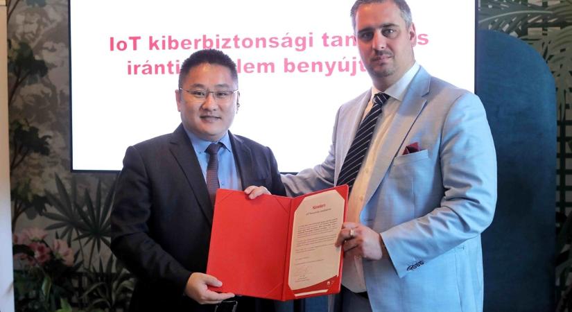 Elsőként nyújtott be kiberbiztonsági tanúsítási kérelmet lakossági invertereire a Huawei Magyarországon - Digital Hungary