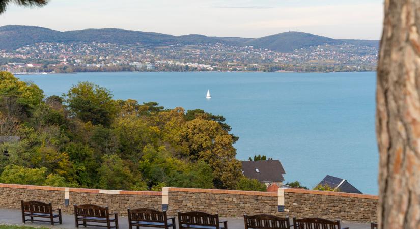 Szégyenfolt a múlté: vége az áldatlan állapotoknak, megújul a Balaton ikonikus helye - HelloVidék