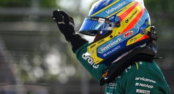 Alonso: Fel kell zárkóznunk az élmezőnyhöz - Formula