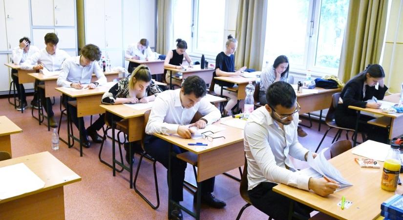 Szombathely legkiválóbb tanulóit díjazták - Ugytudjuk