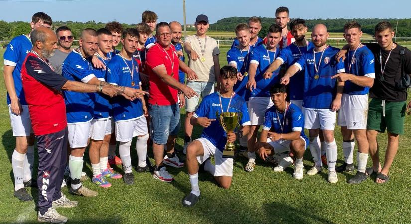 Délen is lezárult a szezon, bajnoki aranyérem került a Letenye játékosainak nyakába (galéria) - Zaol