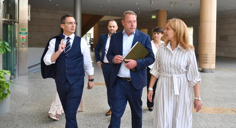 Hotelszemlét is tartott Debrecenben a Magyar Turisztikai Ügynökség igazgatósági elnöke - Dehir