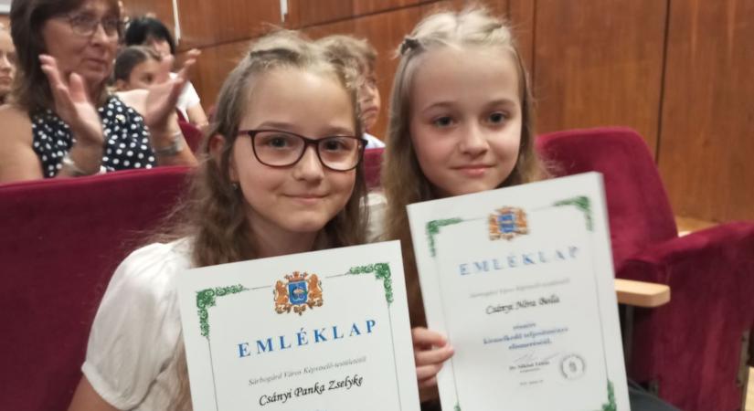Szorgalom, tehetség, közösség: Elismerés a tanulmányi versenyek hőseinek! - Feol