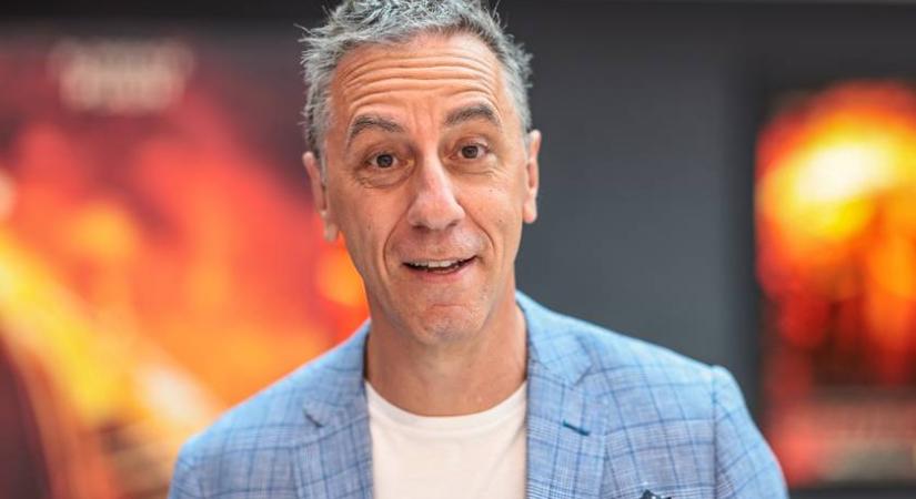 Kész káosz volt az RTL Reggeli élő adása: a műsorvezetők nem bírtak Csonka Andrással - Femina