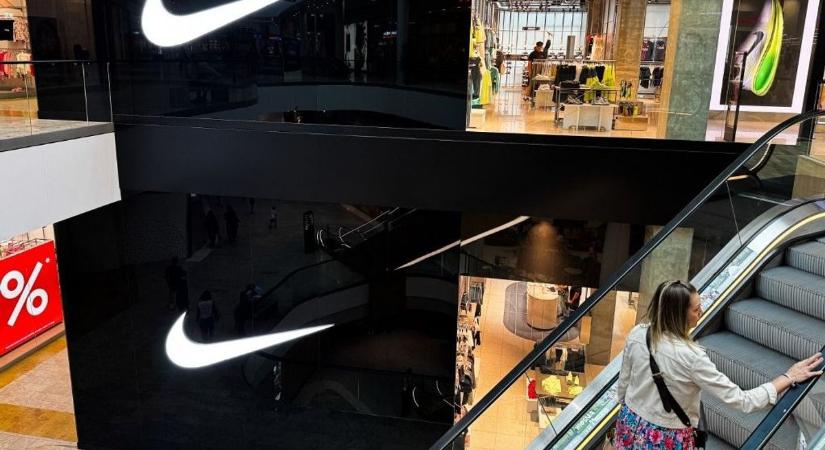 Csúszik a Nike és Kim Kardashian közös kollekciója - VG