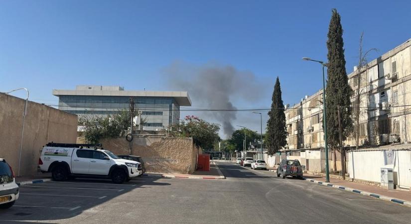 Izraeli kórházat bombázott Irán – veszélyes anyag szivároghat a helyszínen - atv.hu