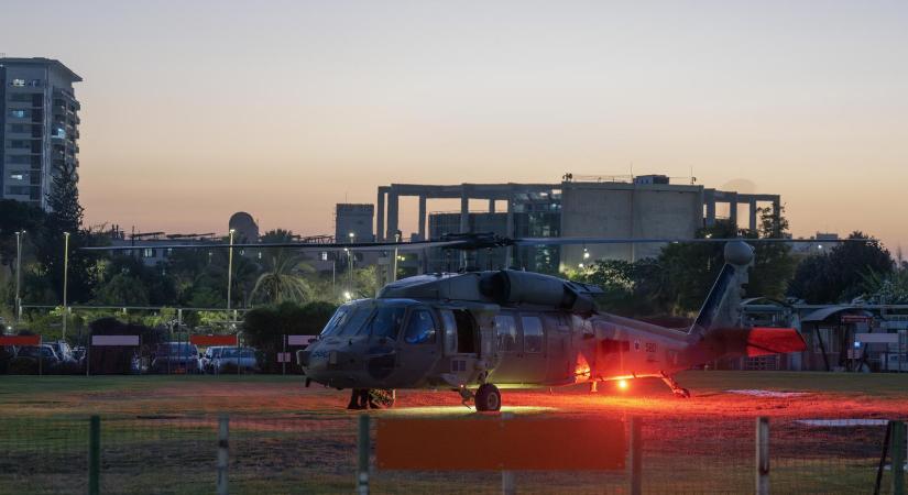 Iráni rakétatalálat érte a dél-izraeli központi kórházat, Izrael az araki nehézvizes reaktort bombázta - Népszava