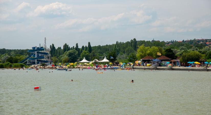 Ingyenes lett a velencei Északi Strand – megújult környezet, belépődíj nélkül - Csodálatos Magyarország