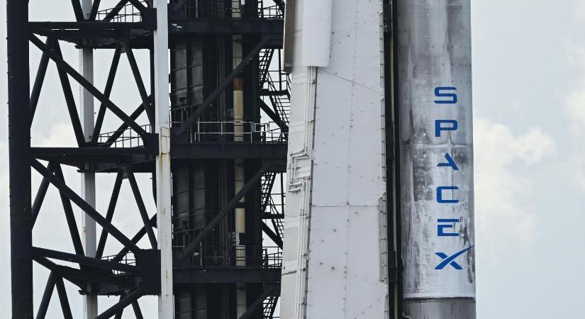 Felrobbant a SpaceX űrrakétája – Videó! - Népszava