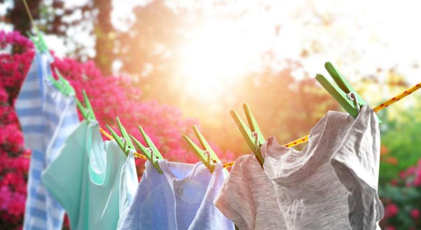 Megőrültél? Tombol a kánikula, és te kint szárítod a ruhát? – Ezért ne tedd! - Köpönyeg
