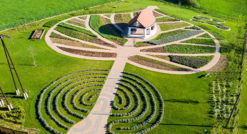 Művészetek, piknikek és természet – hétvégi programajánló – hétvégi programajánló - Az Utazó