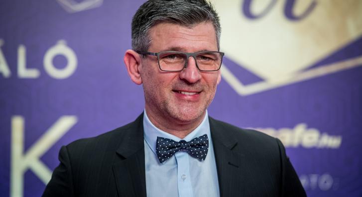 Kárász Róbert titokban újranősült, feleségül vette 14 évvel fiatalabb párját - Index