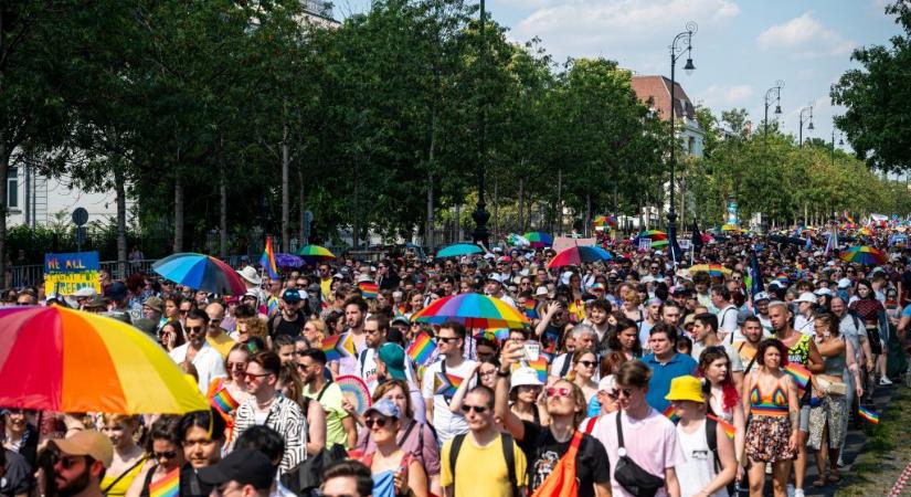 Az Európai Bizottság egyik tagja és több mint 70 EP-képviselő is részt vesz a Budapest Pride-on - 24.hu
