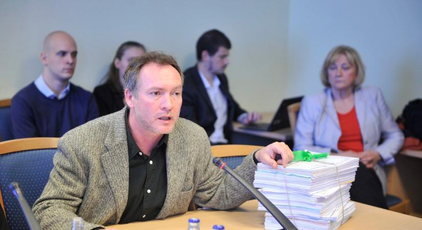 Várnai László szerint ezt kiabálta neki a 16 éves fiú, akit pofon vágott az iskolai kiránduláson - Blikk - Kvíz