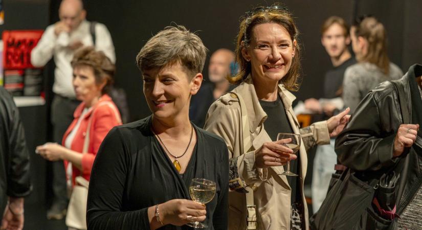 30 éves a Mesebolt Bábszínház – Egy hónapig ünnepelnek - Színház.online