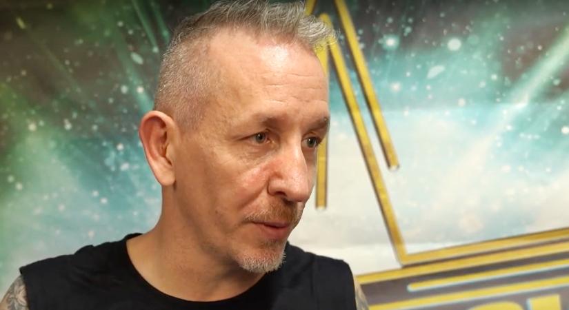 „Harmóniában és szerelemben” – Sárközi Ákos eddig még soha nem látott képeket tett közzé a házassági évfordulóján - Blikk