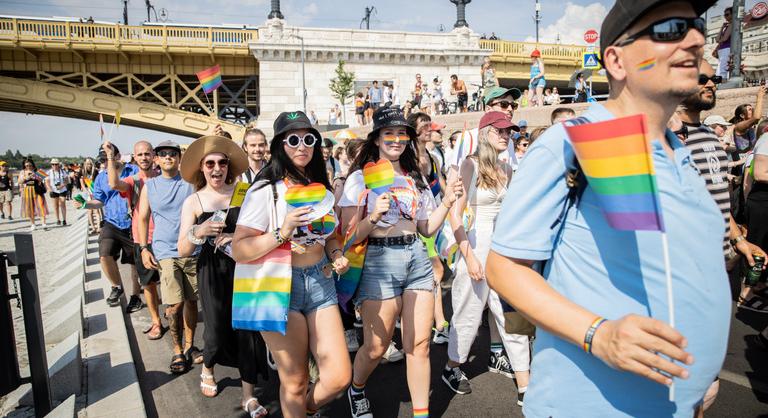 Hiába tilthatják be, EP-képviselők és az Európai Bizottság egy tagja is eljönne a budapesti Pride-ra - Index - Külföld