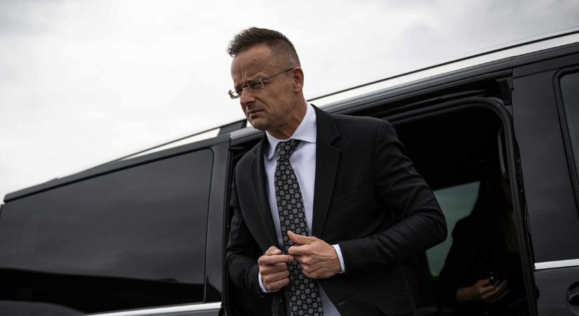 Szíjjártó: akár a „vörös vonalig” is elmegy Magyarország az orosz gáz ügyében - VG