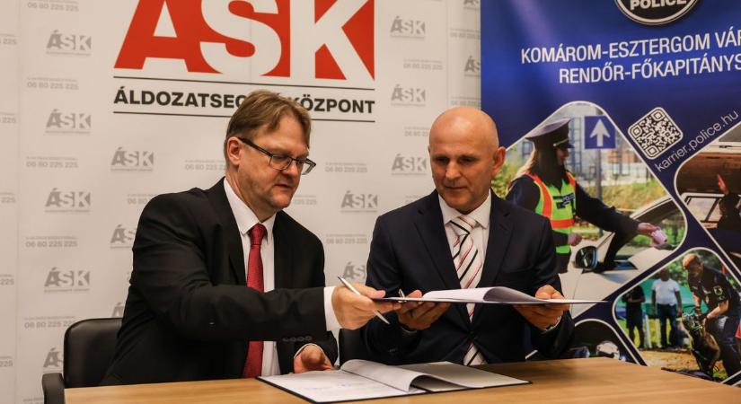 Híd az elesettek és a segítség között – Tatabányán is megnyílt az áldozatsegítő központ - Kemma