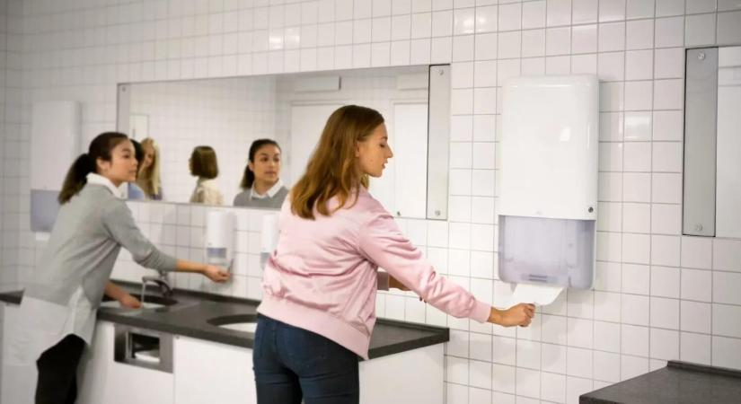 A mosdó higiéniája elengedhetetlen a forgalmas helyeken - ContextUs