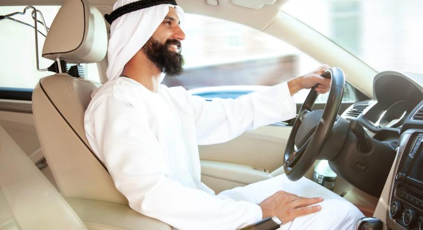 Stratégiai együttműködésre lép az Emirates és az Uber - Utazómajom